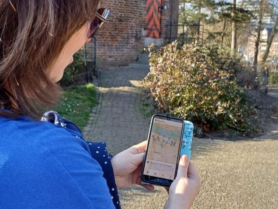 Blogger toont Qugato app in Nijmegen