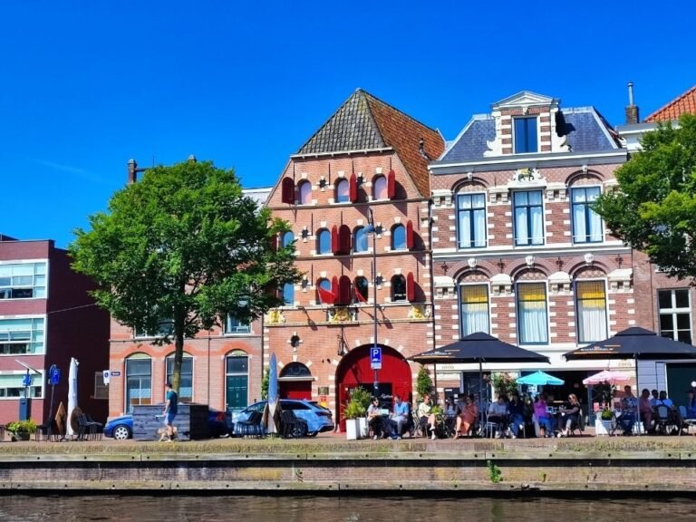 city-detective-view-of-spaarne