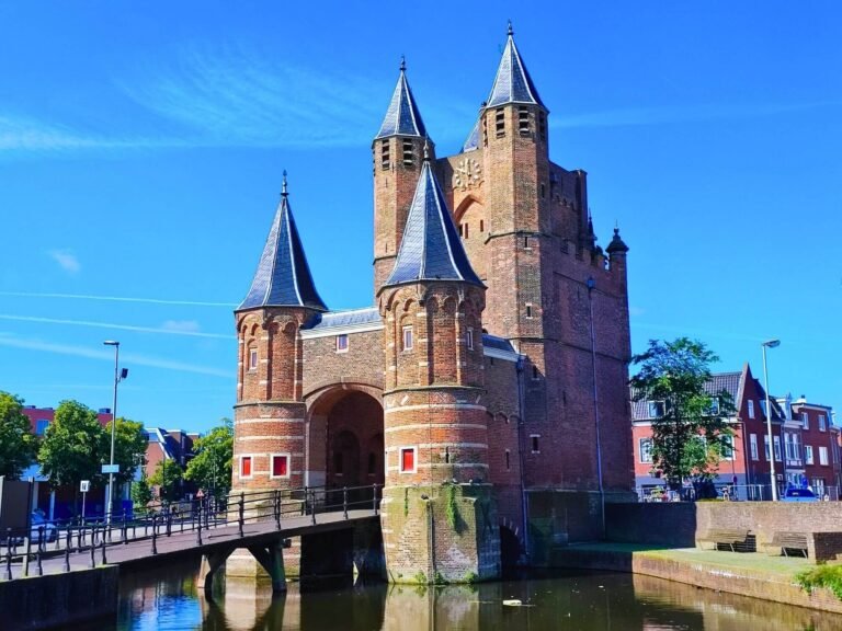 Historic landmarks in Haarlem uncovered during the City Detective city game.