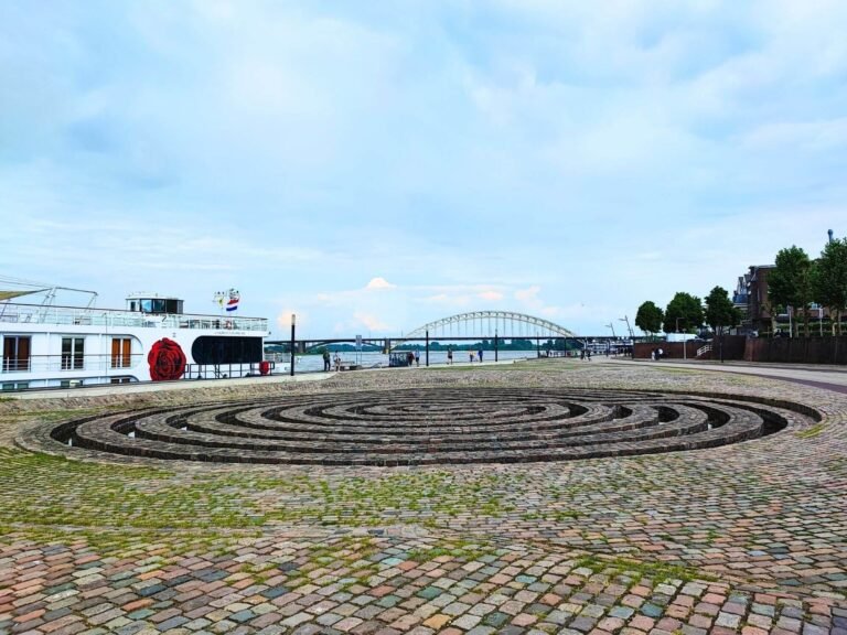 Historic landmarks in Nijmegen uncovered during the City Detective city game.