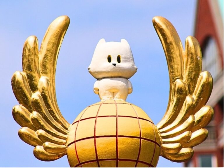 rotterdam-scavenger-hunt-hidden-statue-markthallen