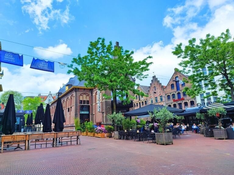 self-guided-city-game-korenmarkt