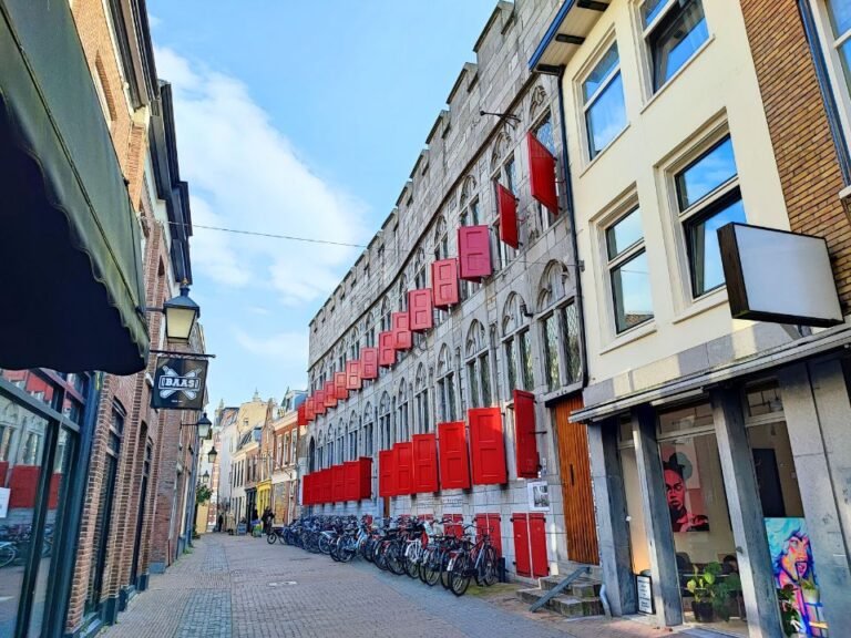 urban-exploration-game-utrecht-street-view-of-huis-zoudenbalch