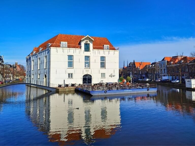 outdoor-detective-tour-delft-arsenaal