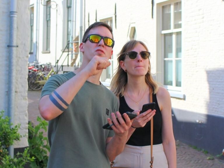 duo-searching-surroundings-for-hint