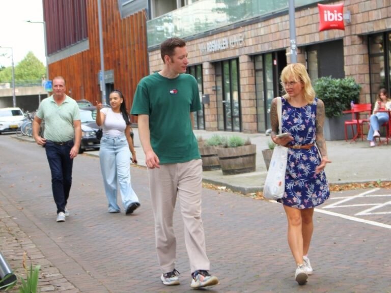 team-exploring-city-streets