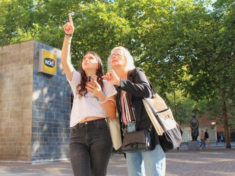 two-players-searching-facade