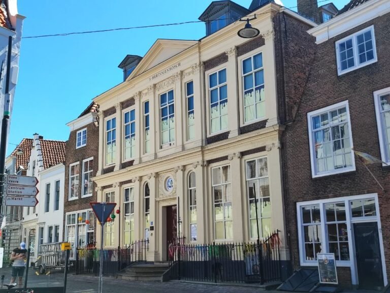 middelburg-city-detective-game-huis-shertogenbosch